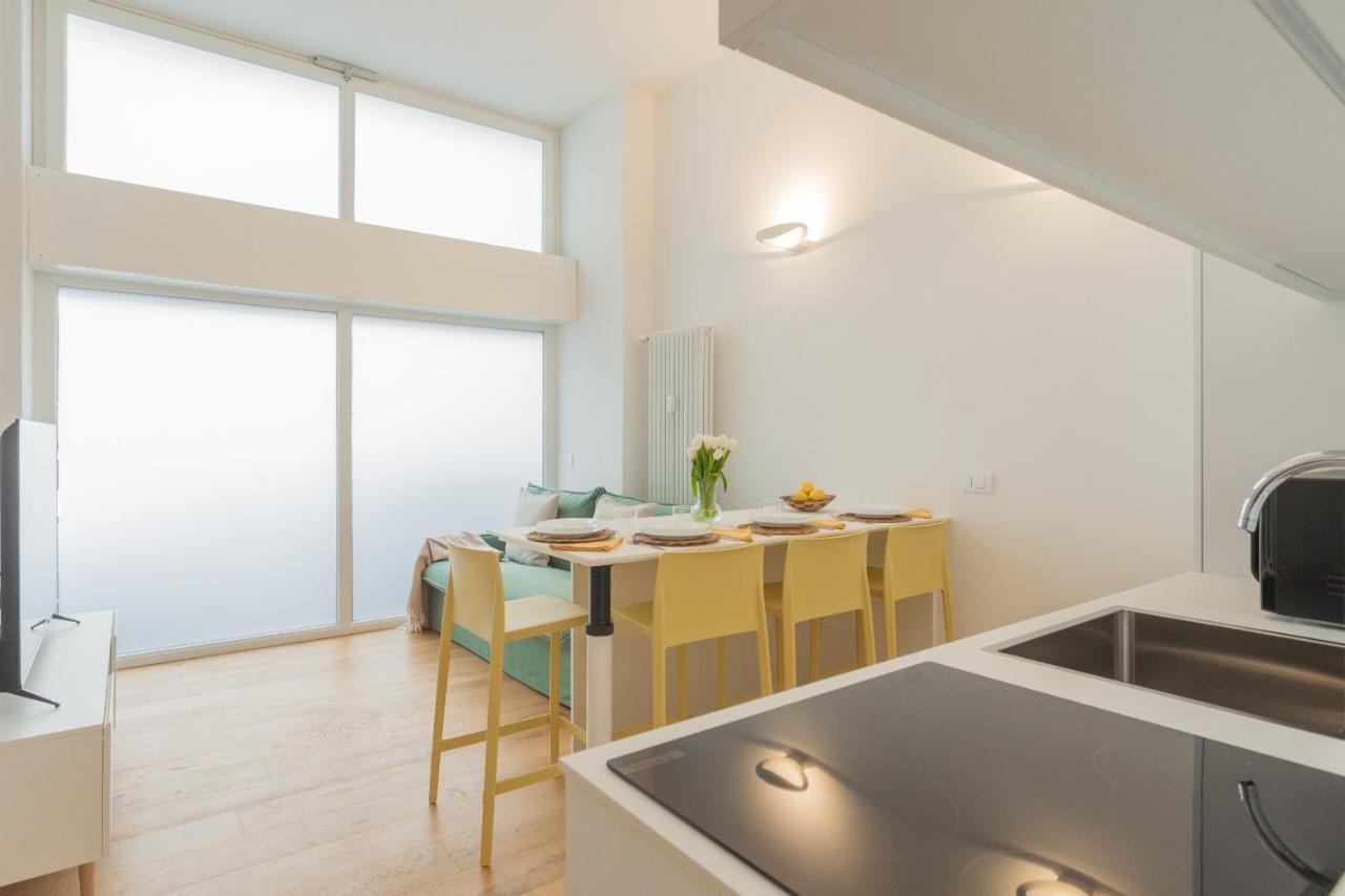 A Step From The Lake Apartment By Rent All Como Exterior foto