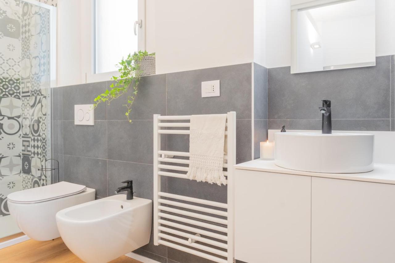 A Step From The Lake Apartment By Rent All Como Exterior foto