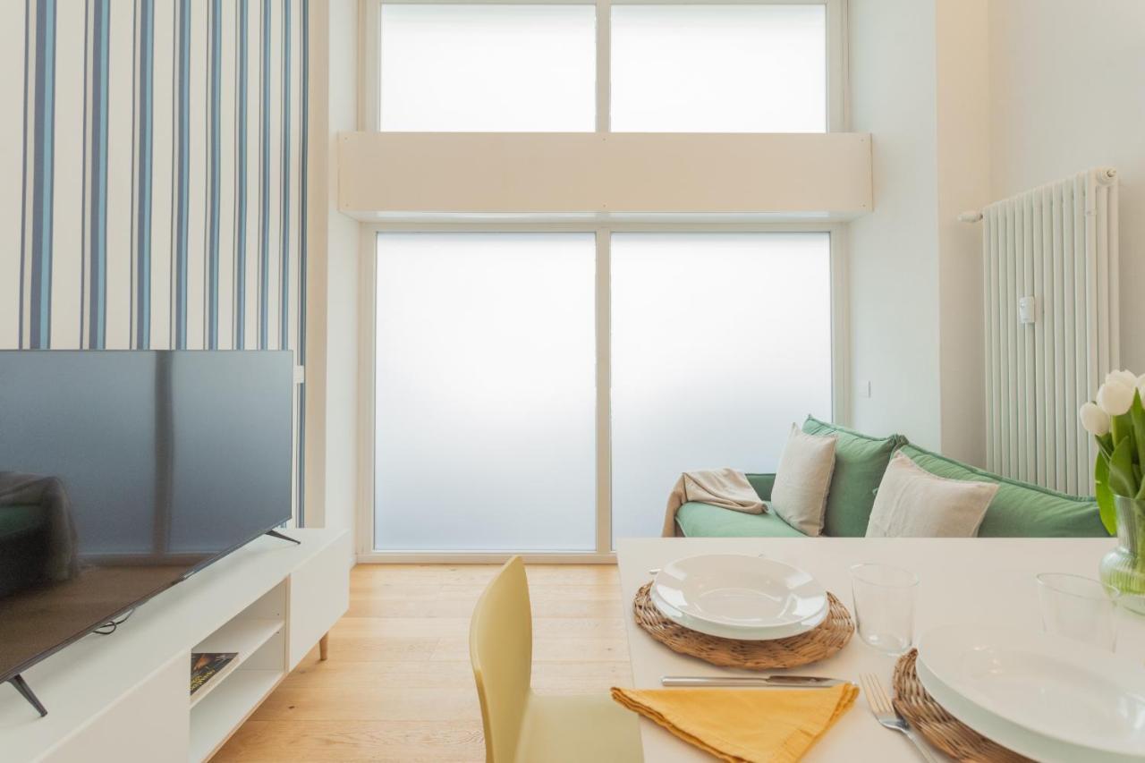A Step From The Lake Apartment By Rent All Como Exterior foto