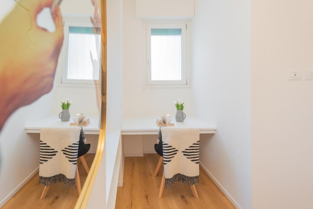 A Step From The Lake Apartment By Rent All Como Exterior foto