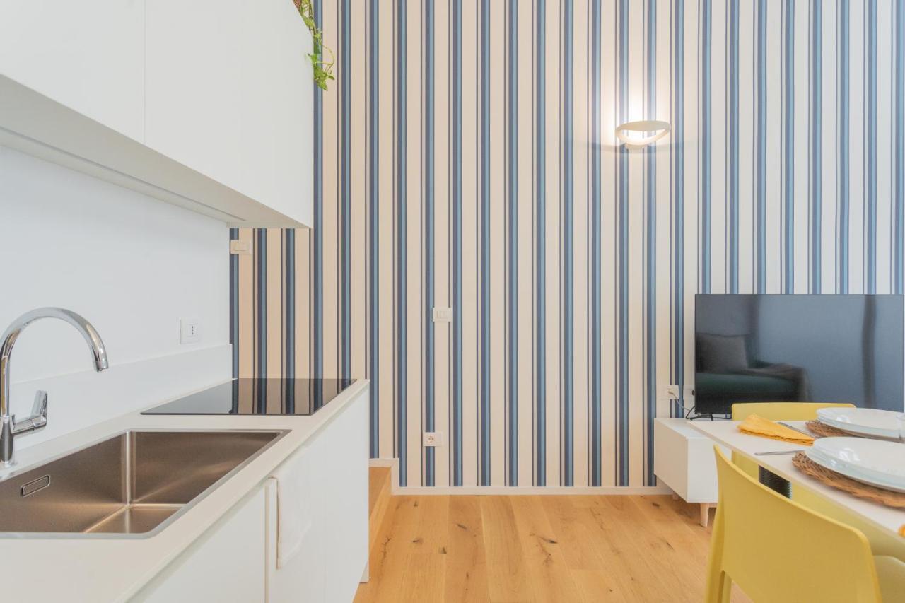 A Step From The Lake Apartment By Rent All Como Exterior foto
