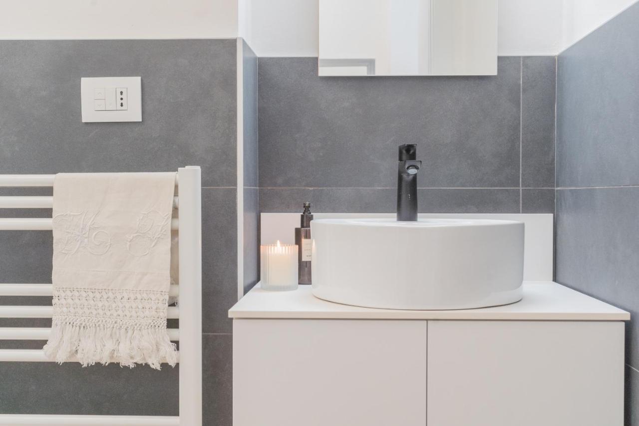 A Step From The Lake Apartment By Rent All Como Exterior foto