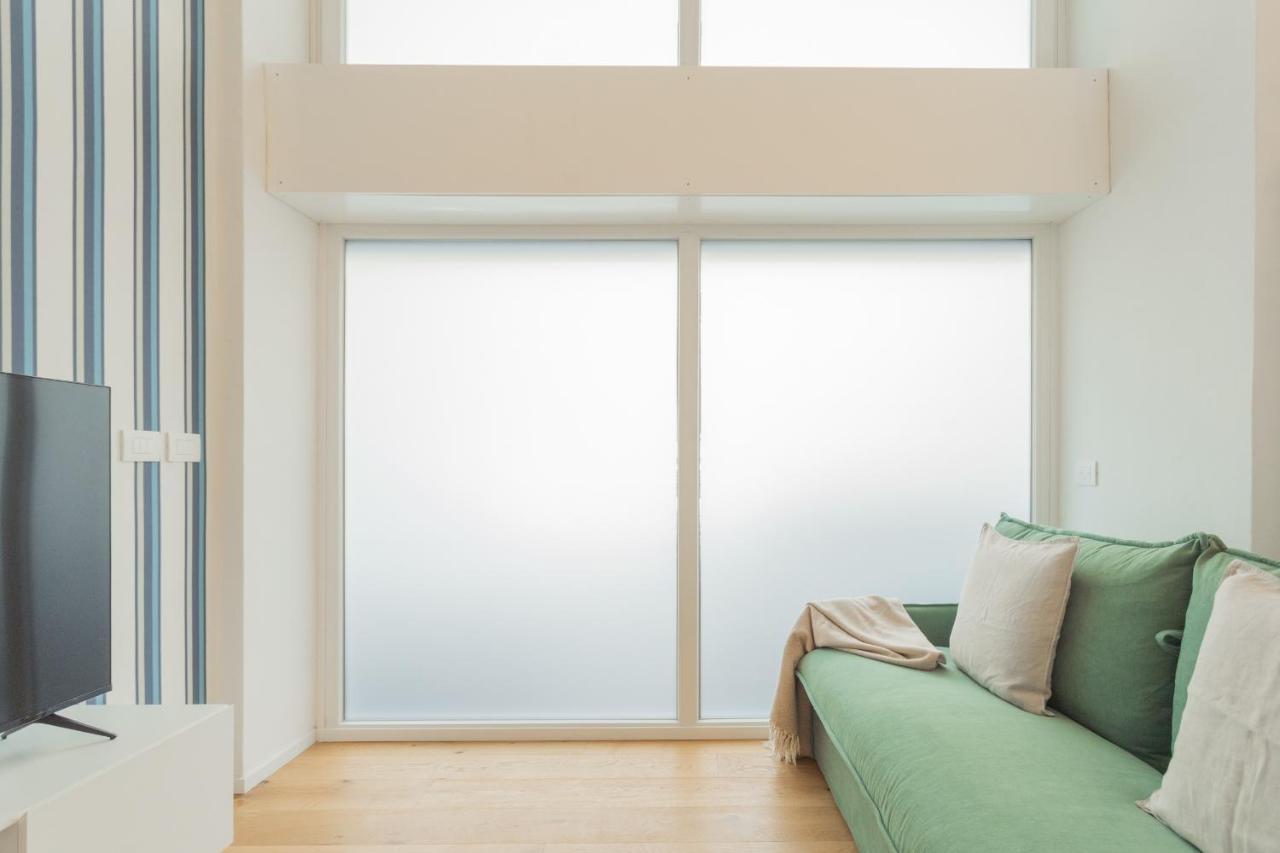 A Step From The Lake Apartment By Rent All Como Exterior foto