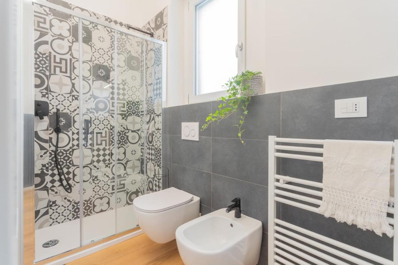 A Step From The Lake Apartment By Rent All Como Exterior foto