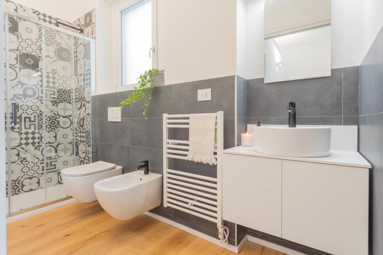 A Step From The Lake Apartment By Rent All Como Exterior foto